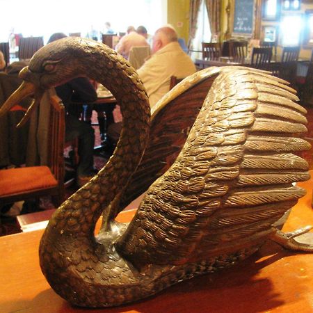 ניופורט Swan At Forton מראה חיצוני תמונה
